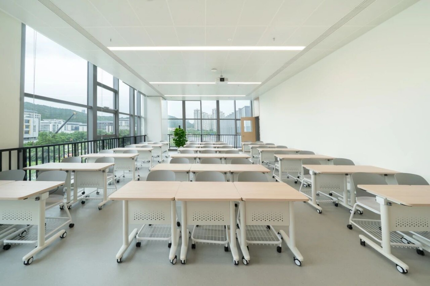 学校公寓家具